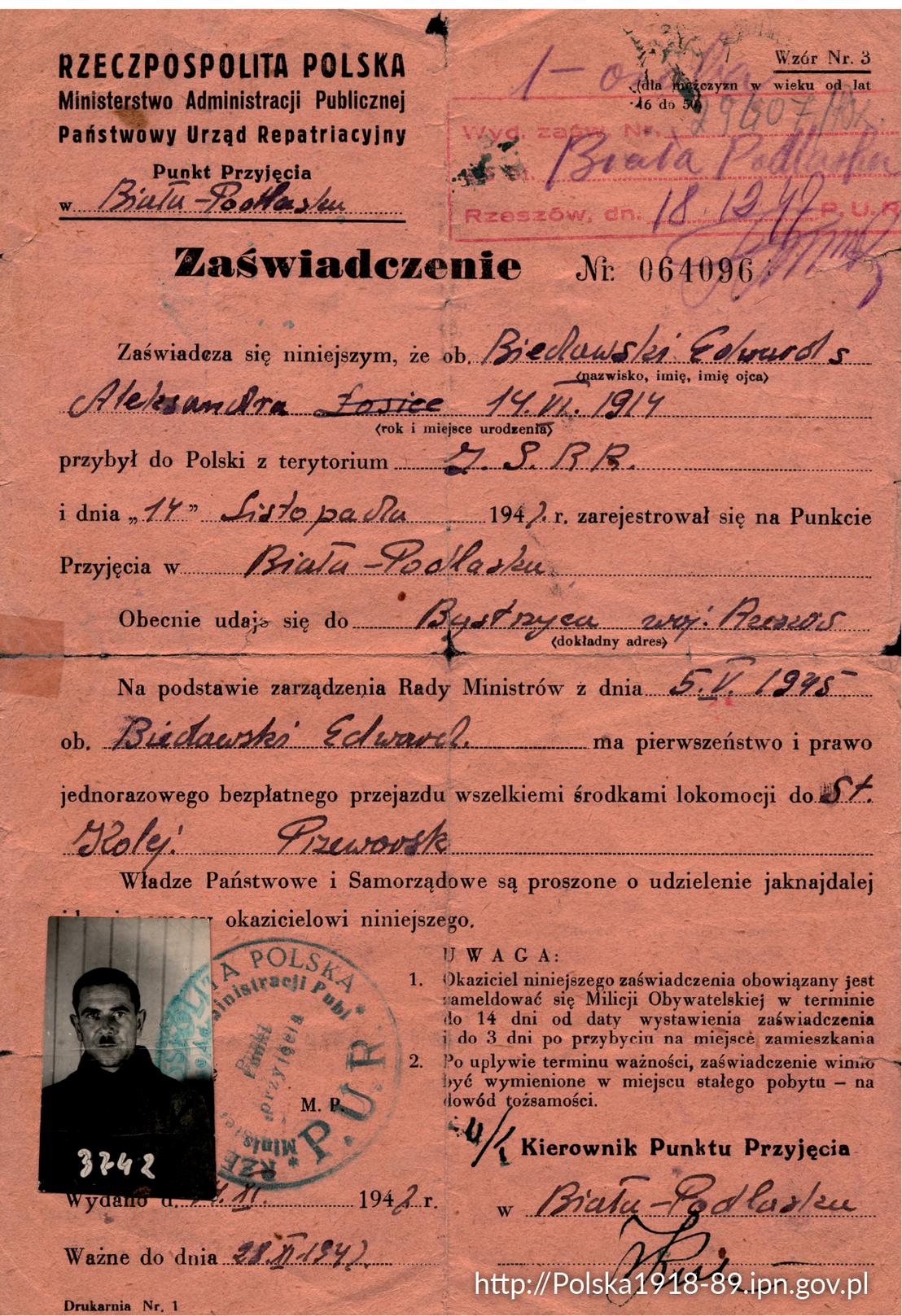 Typowa karta repatriacyjna Polaków wysiedlanych z ziem zagarniętych przez ZSRS do Polski pojałtańskiej